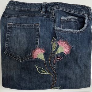 Jones Wear Jeans Embroidered FLORAL Denim 14 EUC